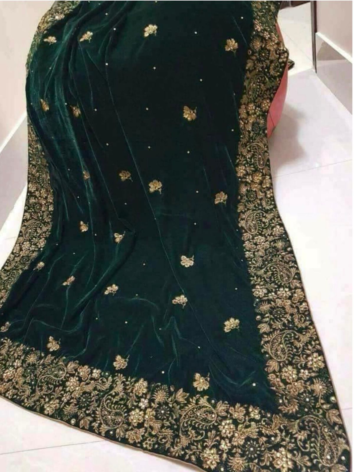 Velvet shawl