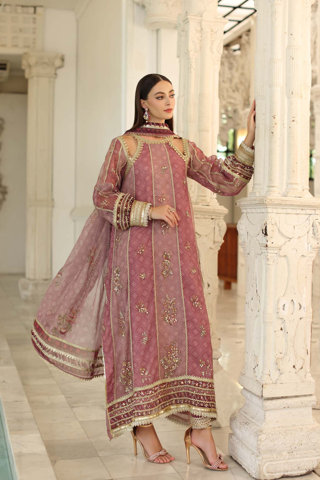 Noor by sadia
