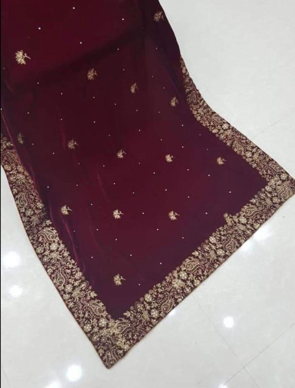 Velvet shawl