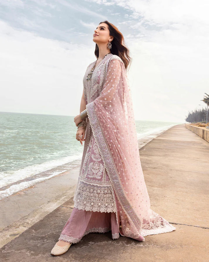 Faiza saqlain